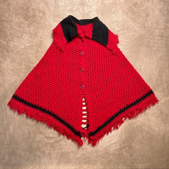 Vintage Handmade Crochet Knit Mini Cape Button Front Fringe Red Retro Cottage - Picture 1 of 4